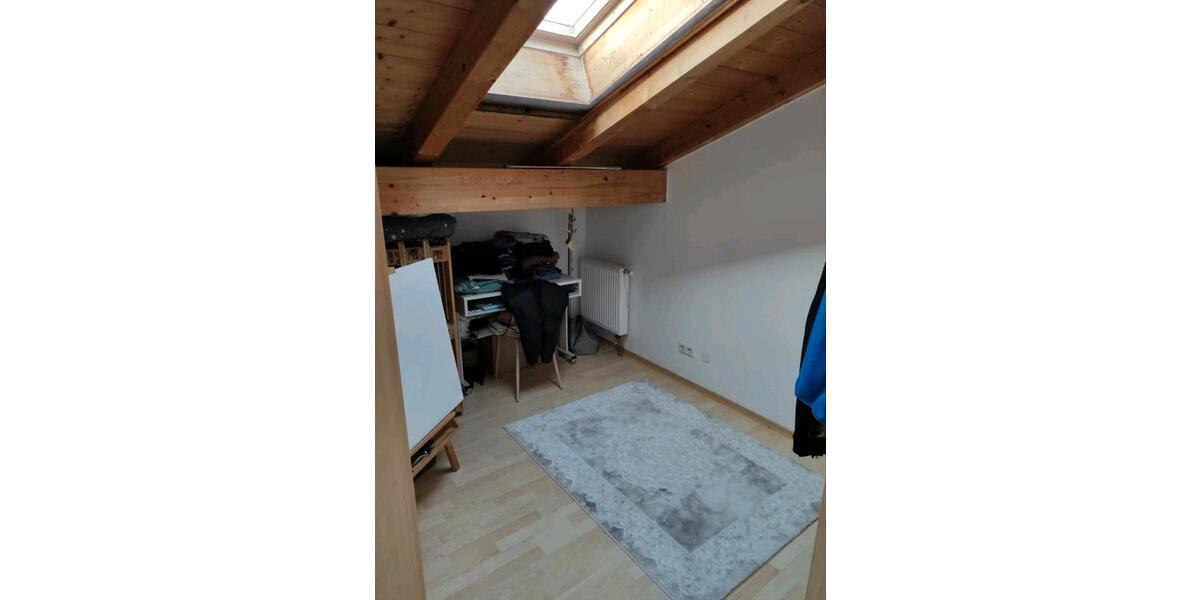 Etagenwohnung Großkarolinenfeld - 3.5 Zimmer, 80 m&sup2;, 1.214&euro; | Angebot:25172850