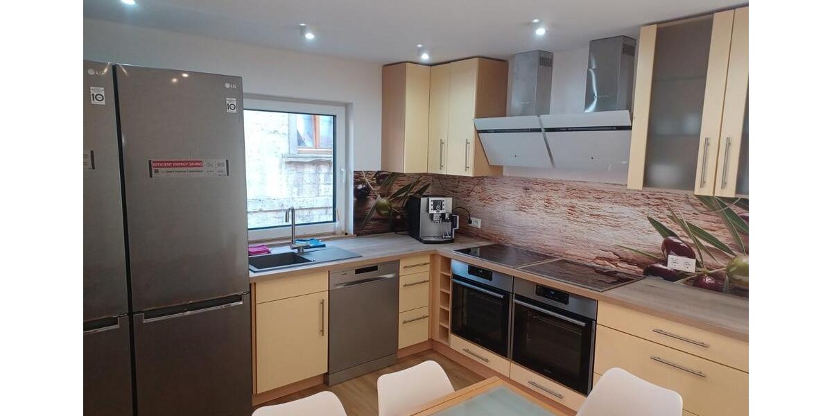 Etagenwohnung Uffenheim - 1 Zimmer, 11 m&sup2;, 300&euro; | Angebot:26620638