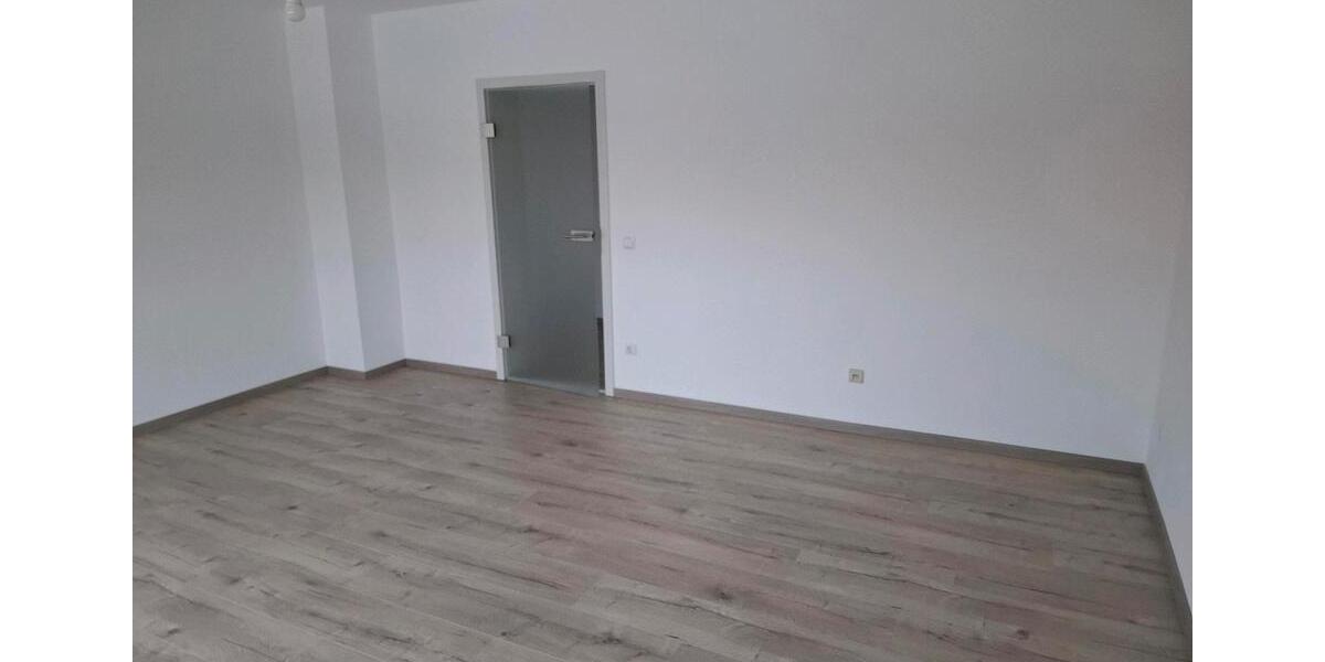 Etagenwohnung Allersberg Eismannsdorf - 3 Zimmer, 86 m&sup2;, 900&euro; | Angebot:24755475