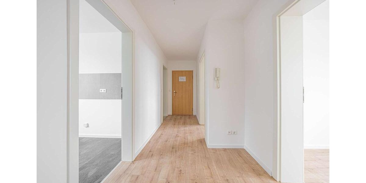 Etagenwohnung Borna - 4 Zimmer, 70 m&sup2;, 620&euro; | Angebot:26545942