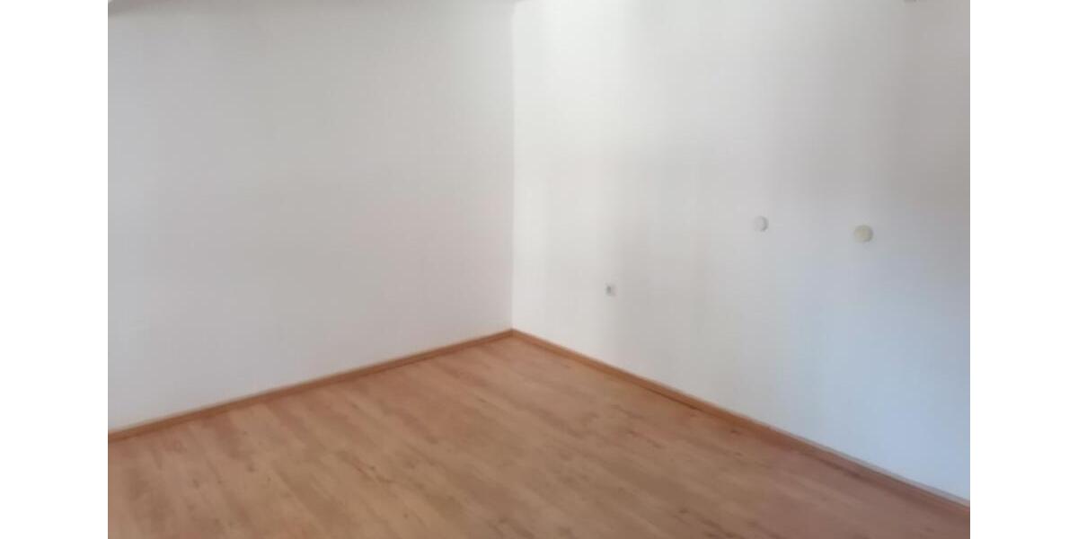 Doppelhaushälfte Waldkappel - 4 Zimmer, 130 m&sup2;, 1.100&euro; | Angebot:25989143