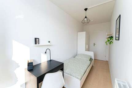 Zimmer Potsdam Stern - 620&euro; | Angebot:24421189