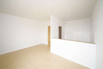 Wohnung zum Mieten in Lutherstadt Eisleben 206 € 41.12 m²