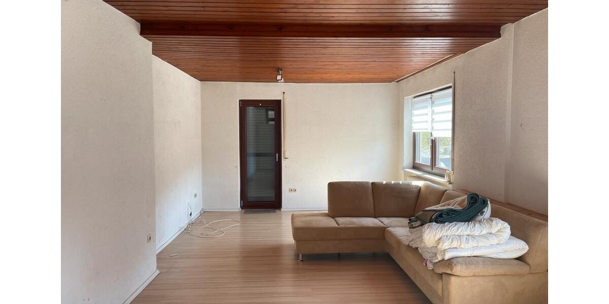 Etagenwohnung Bad König - 5 Zimmer, 136 m&sup2;, 1.100&euro; | Angebot:26493170