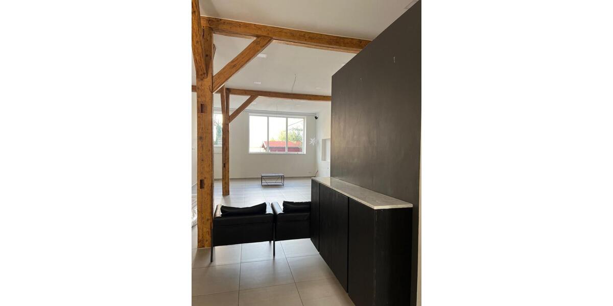 Loft-Traum auf 200 m²: Ehemalige Produktionshalle 4 zimmer