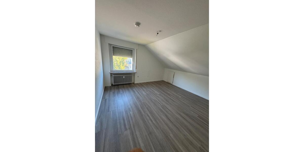 Dachgeschoßwohnung Schieder-Schwalenberg Schwalenberg - 4 Zimmer, 79 m&sup2;, 580&euro; | Angebot:26702976