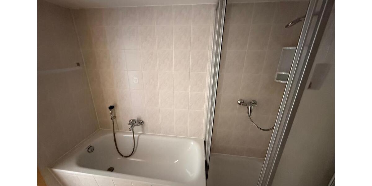 Etagenwohnung Auma-Weidatal Weidatal - 3 Zimmer, 64 m&sup2;, 335&euro; | Angebot:25138394