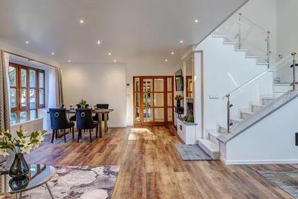 Wohnen auf Zeit Vaterstetten Baldham - 3.5 Zimmer, 200 m&sup2;, 3.950&euro; | Angebot:25384881