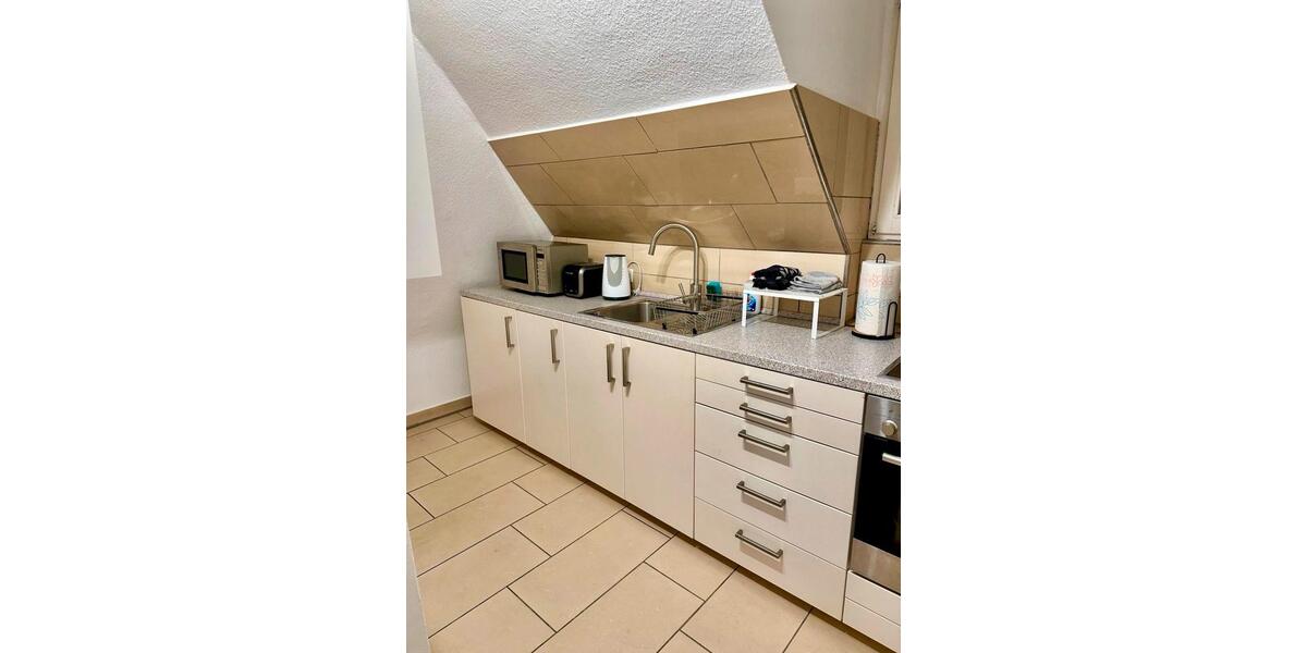 Dachgeschoßwohnung Köln Nippes - 2 Zimmer, 55 m&sup2;, 1.330&euro; | Angebot:25239858