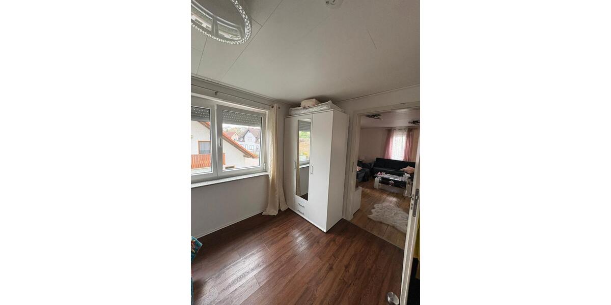 Dachgeschoßwohnung Kirchardt - 3.5 Zimmer, 64 m&sup2;, 670&euro; | Angebot:26705165