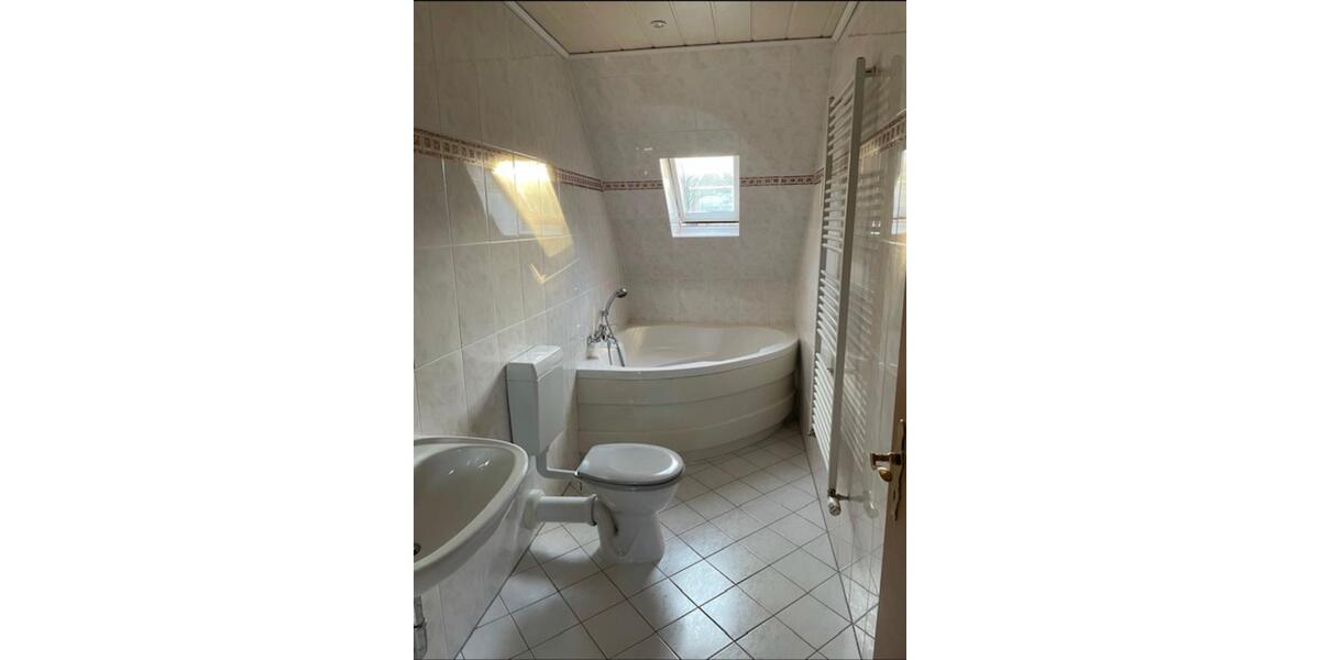 Kleines Reihenhaus mit 2,5-Zimmern im alten Dorf 2 zimmer