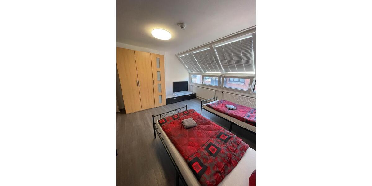 Wohnen auf Zeit Lingen (Ems) Damaschke - 5 Zimmer, 200 m&sup2;, 20&euro; | Angebot:16832197