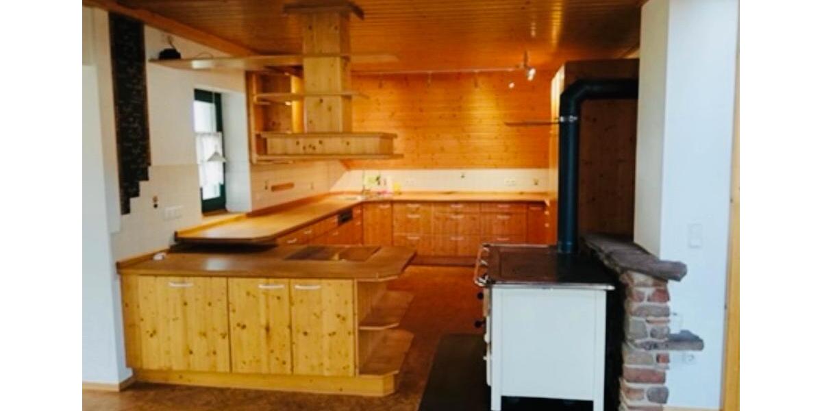 Etagenwohnung Niederaula - 6 Zimmer, 168 m&sup2;, 1.150&euro; | Angebot:24774661