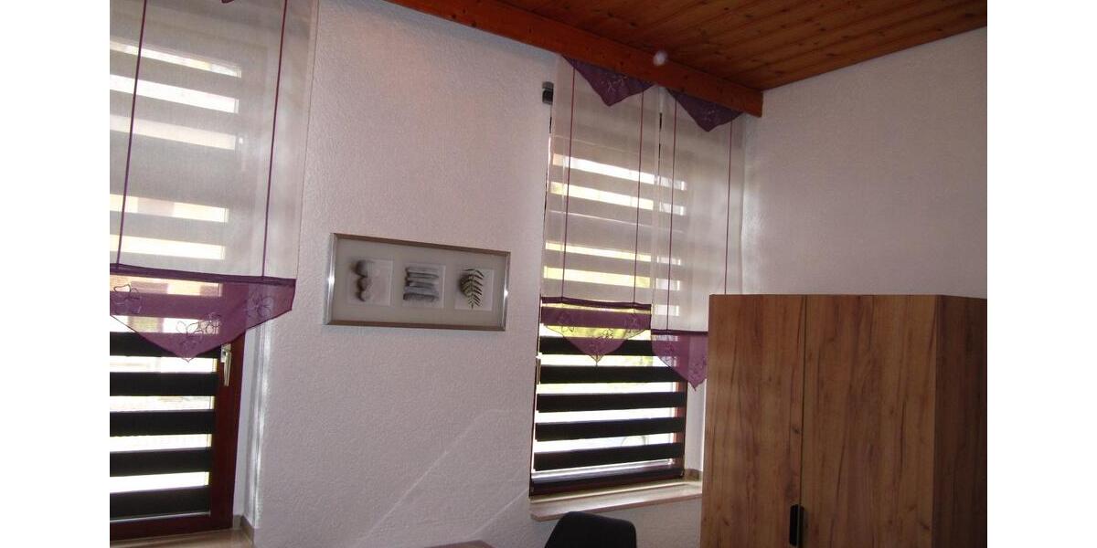 Wohnen auf Zeit Rodewisch - 2 Zimmer, 50 m&sup2;, 25&euro; | Angebot:25633032