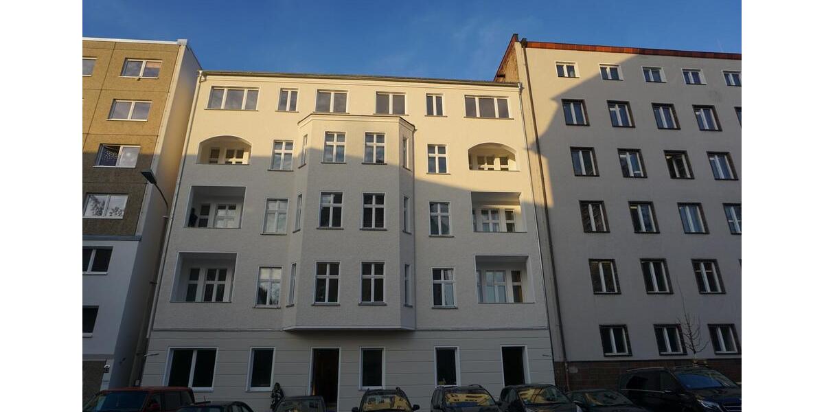 Frisch renovierte 4-Zimmerwohnung im Lichtenberger Kiez 4 zimmer