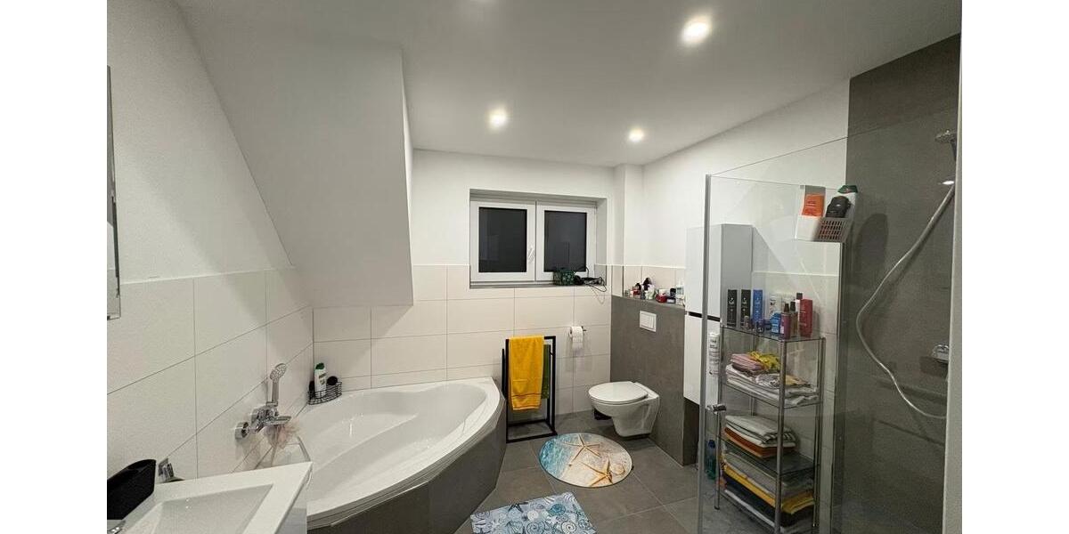 Doppelhaushälfte Weeze - 4 Zimmer, 138 m&sup2;, 1.575&euro; | Angebot:24996915