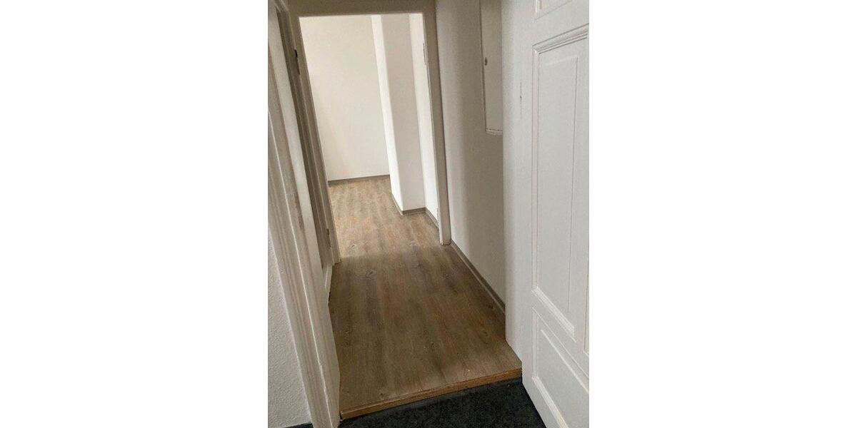 Etagenwohnung Stendal - 1 Zimmer, 30 m&sup2;, 350&euro; | Angebot:26482593