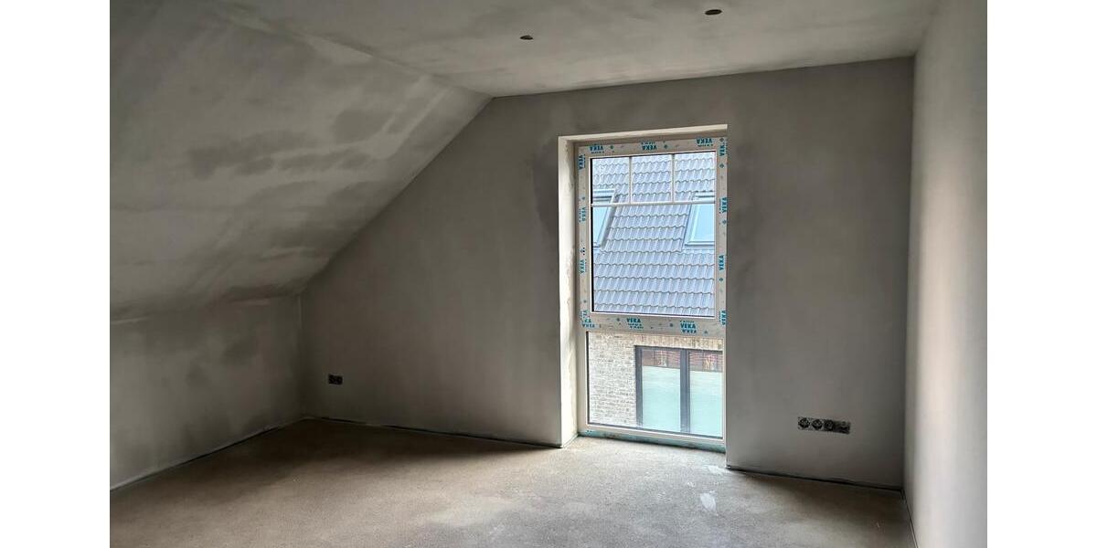 Dachgeschoßwohnung Viöl - 4 Zimmer, 92 m&sup2;, 1.150&euro; | Angebot:25612486