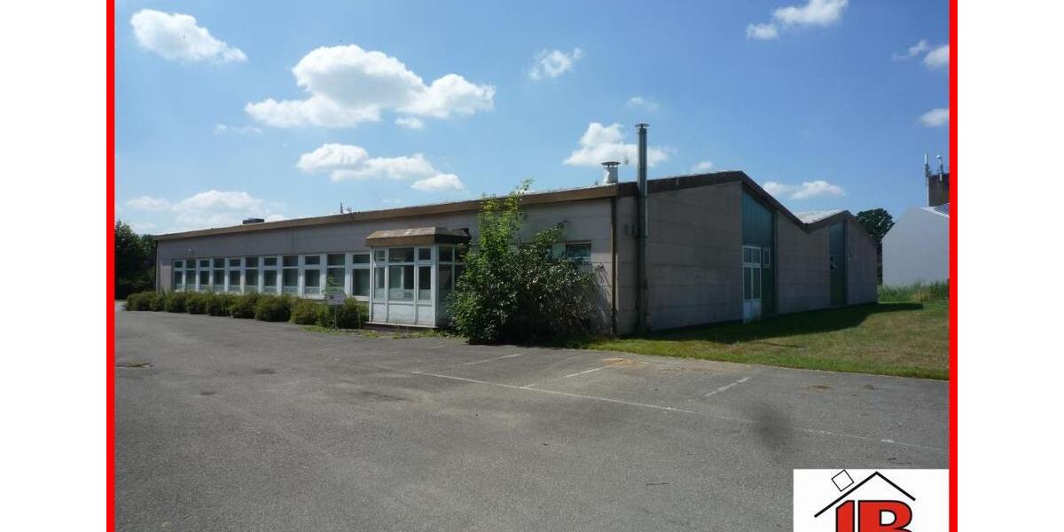 Hallenteil einer Lagerhalle einschl. ehemaligem Büro zimmer