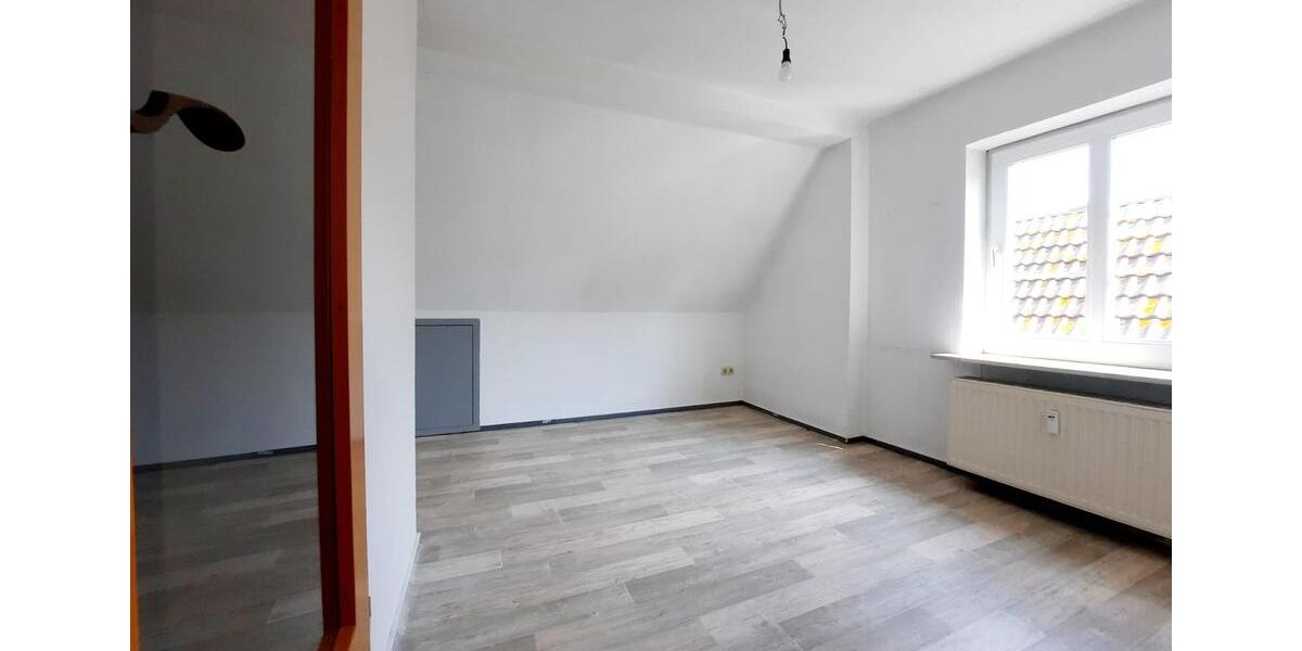 Dachgeschoßwohnung Risum-Lindholm Lindholm - 2.5 Zimmer, 31 m&sup2;, 350&euro; | Angebot:25930682