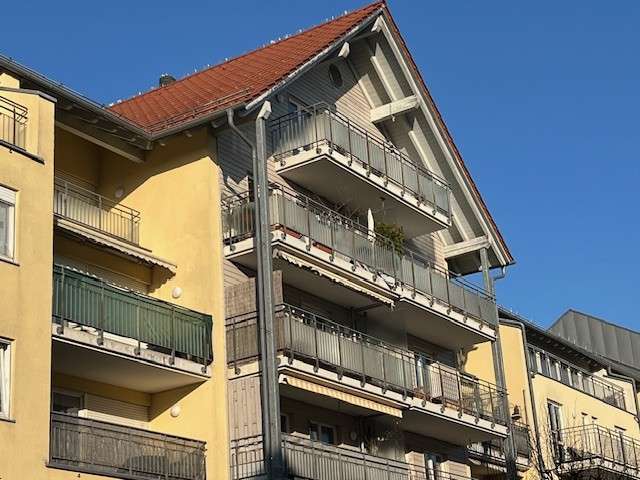 Etagenwohnung Holzkirchen - 3 Zimmer, 89 m&sup2;, 1.650&euro; | Angebot:25918065