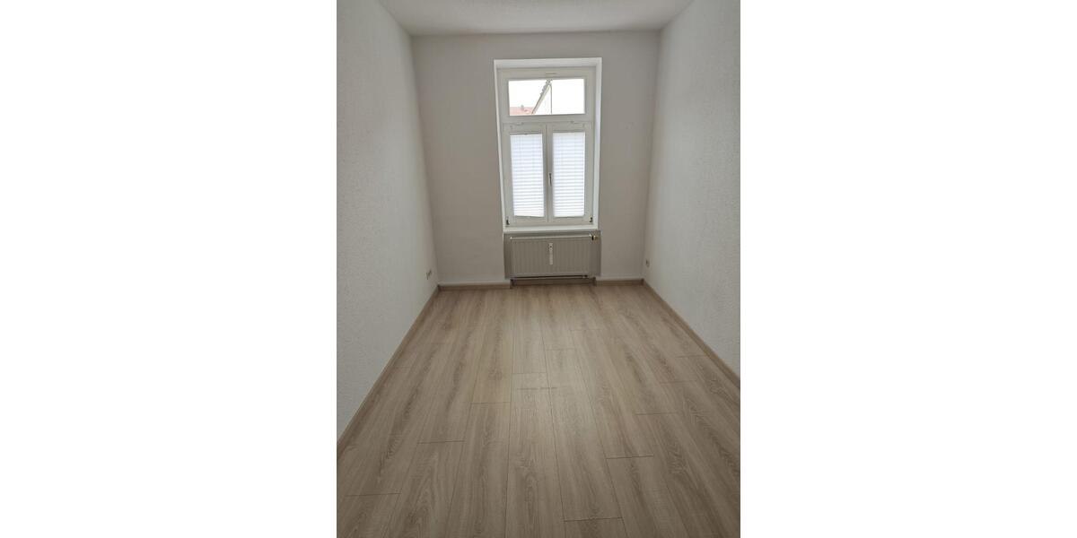 Etagenwohnung Gröningen - 3 Zimmer, 75 m&sup2;, 450&euro; | Angebot:25805156