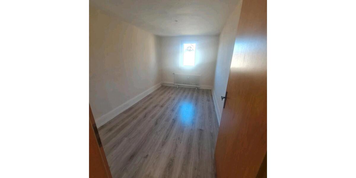 Dachgeschoßwohnung Clausthal-Zellerfeld Zellerfeld - 4 Zimmer, 90 m&sup2;, 475&euro; | Angebot:25890632