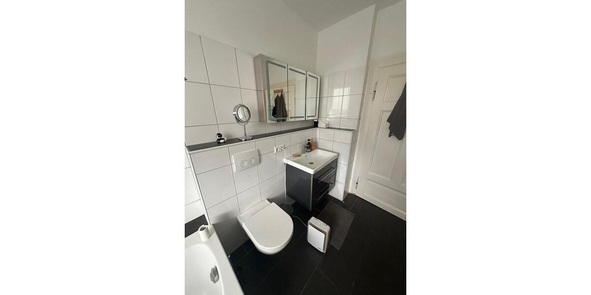 Etagenwohnung Bad Arolsen - 3 Zimmer, 80 m&sup2;, 880&euro; | Angebot:25722446