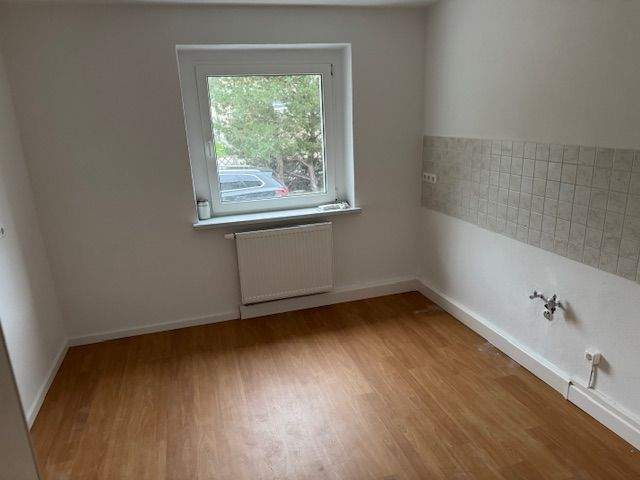 Etagenwohnung Lindenau - 3 Zimmer, 64 m&sup2;, 490&euro; | Angebot:25898616