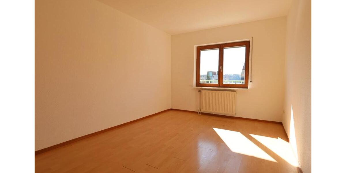 Etagenwohnung Hardheim - 4 Zimmer, 110 m&sup2;, 900&euro; | Angebot:26126150