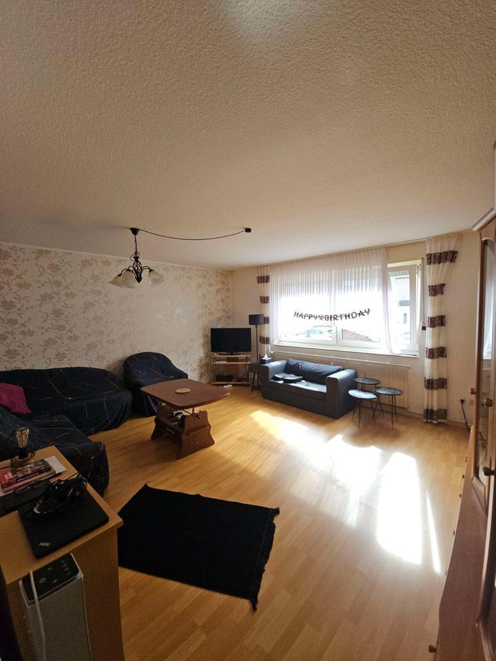 ### charmante 2 Zi. Wohnung mit Küche und Balkon ###