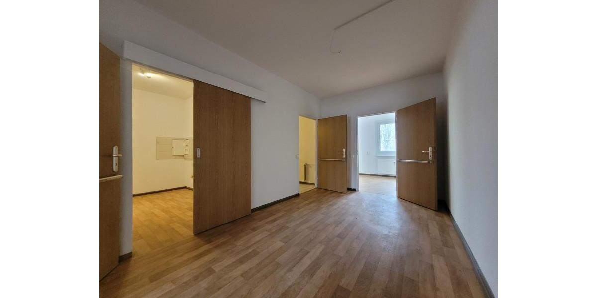 Erdgeschoßwohnung Plauen Alt Chrieschwitz - 2 Zimmer, 69 m&sup2;, 366&euro; | Angebot:24975430