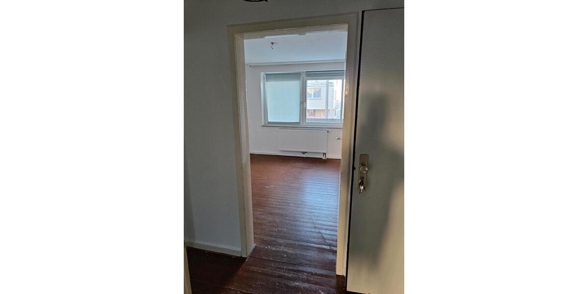 Erdgeschoßwohnung Solingen Mitte - 1 Zimmer, 45 m&sup2;, 600&euro; | Angebot:26327004