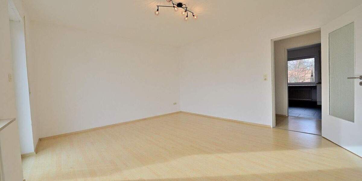 Etagenwohnung Schwabach Limbach - 4 Zimmer, 98 m&sup2;, 980&euro; | Angebot:25096329