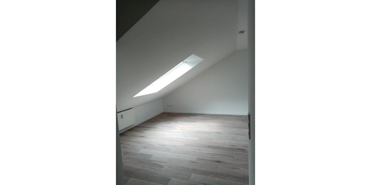 Dachgeschoßwohnung Troisdorf Altenrath - 1 Zimmer, 61 m&sup2;, 700&euro; | Angebot:23257677