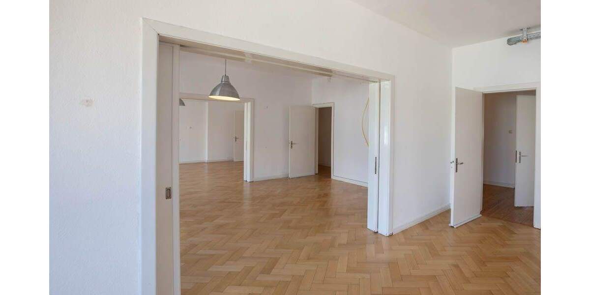 Gewerbeobjekt Elmshorn - 5 Zimmer, 237 m&sup2;, 2.370&euro; | Angebot:25668888