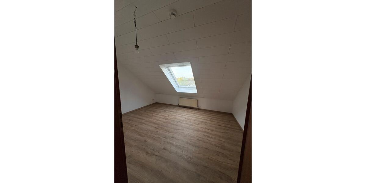 Dachgeschoßwohnung Dornburg - 2 Zimmer, 47 m&sup2;, 500&euro; | Angebot:26221068