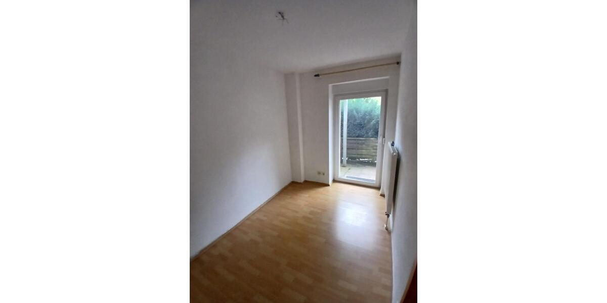 Erdgeschoßwohnung Burg - 2 Zimmer, 40 m&sup2;, 300&euro; | Angebot:24862414
