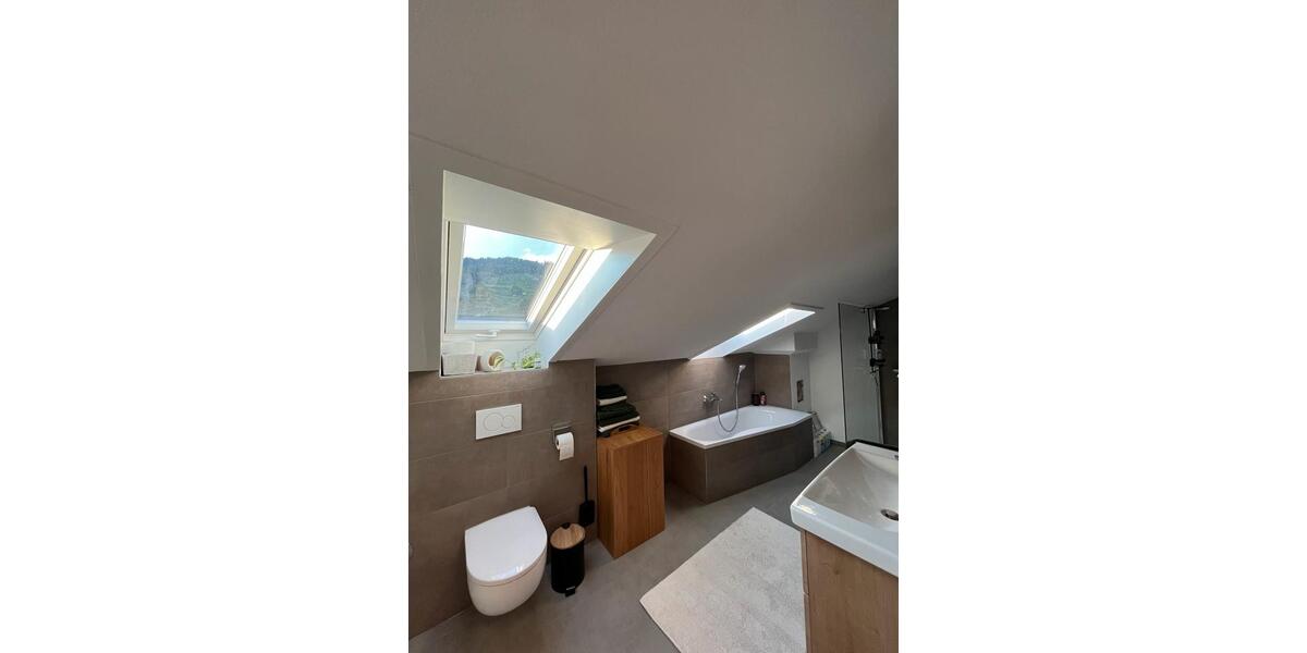 Dachgeschoßwohnung Oberstaufen - 2 Zimmer, 80 m&sup2;, 1.200&euro; | Angebot:26483978