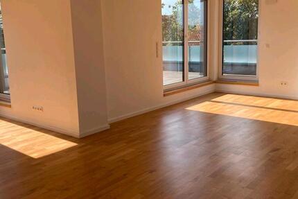 Exklusive 4-Zimmer-Penthouse-Wohnung mit Dachterrasse zimmer