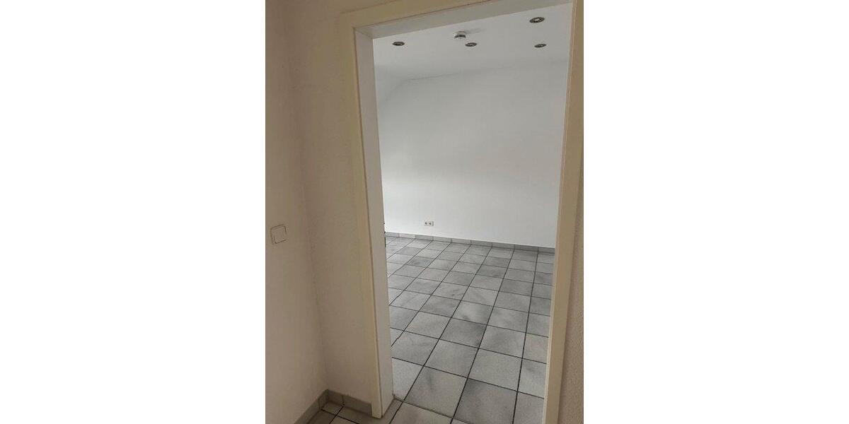 Etagenwohnung Neumarkt in der Oberpfalz Altenhof - 3 Zimmer, 73 m&sup2;, 710&euro; | Angebot:26577629