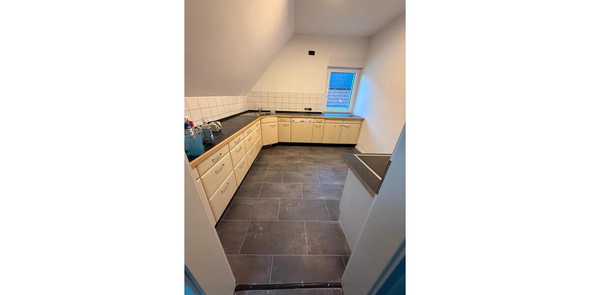 Dachgeschoßwohnung Herford Falkendiek - 4 Zimmer, 110 m&sup2;, 1.100&euro; | Angebot:25238959