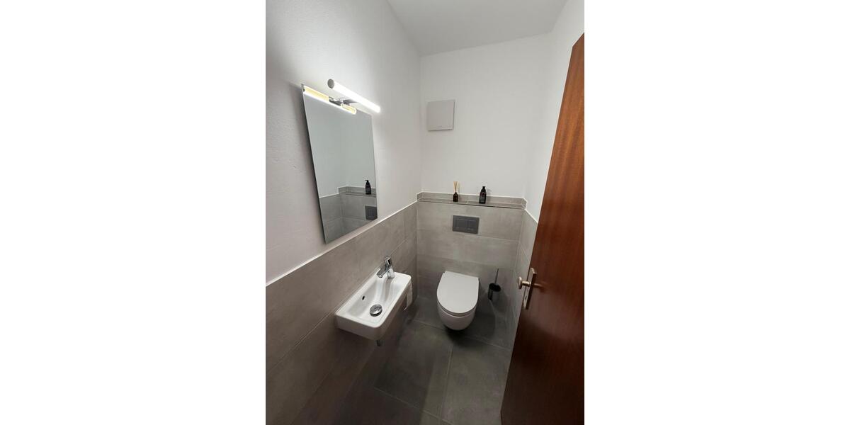 Etagenwohnung Ainring - 2 Zimmer, 68 m&sup2;, 800&euro; | Angebot:26620651
