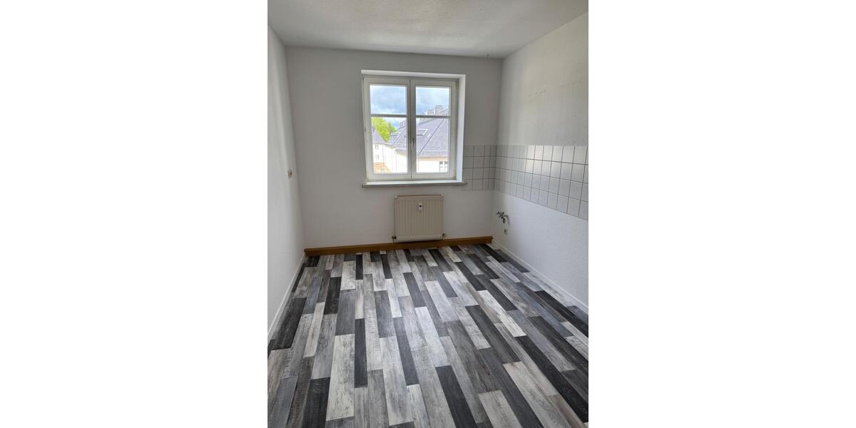 Etagenwohnung Hartmannsdorf - 1 Zimmer, 43 m&sup2;, 270&euro; | Angebot:26504583