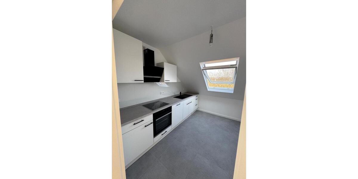 Dachgeschoßwohnung Schwanewede - 5 Zimmer, 120 m&sup2;, 1.100&euro; | Angebot:24667350