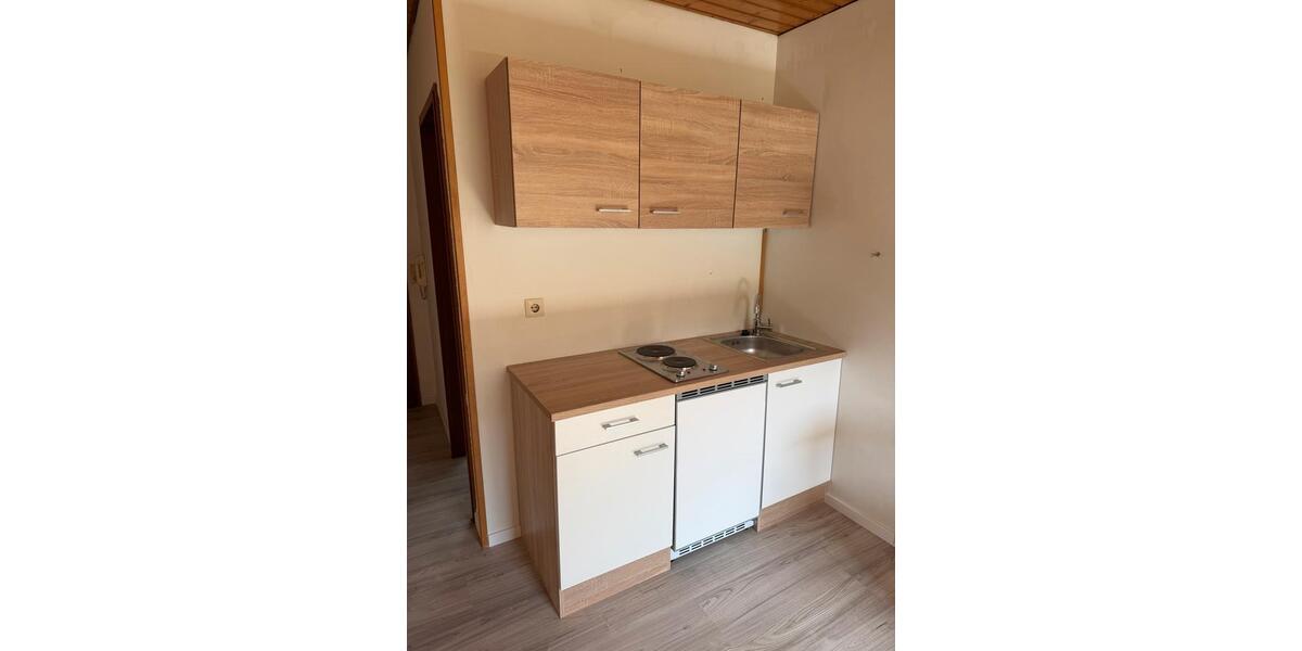 Dachgeschoßwohnung Würzburg Dürrbachau - 2 Zimmer, 30 m&sup2;, 490&euro; | Angebot:26049430