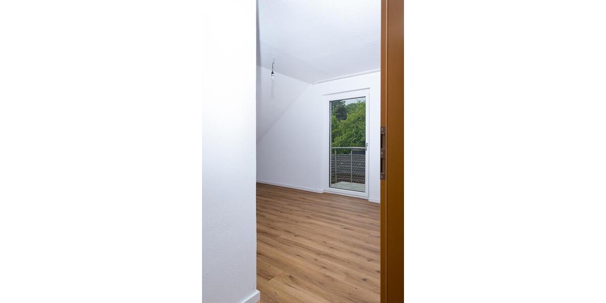 Dachgeschoßwohnung Bad Zwesten - 4 Zimmer, 115 m&sup2;, 730&euro; | Angebot:26670904
