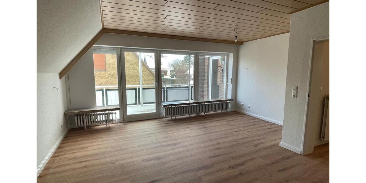 Dachgeschoßwohnung Heiligenhafen - 3 Zimmer, 100 m&sup2;, 1.050&euro; | Angebot:25216710
