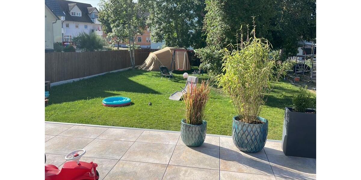 Modernes Einfamilienhaus mit Garten in Meßstetten-Heinstetten 6.5 zimmer