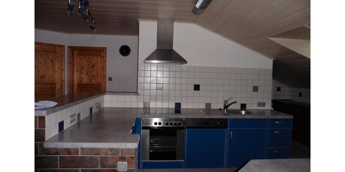 Dachgeschoßwohnung Bischofsheim in der Rhön - 2 Zimmer, 73 m&sup2;, 370&euro; | Angebot:26250512